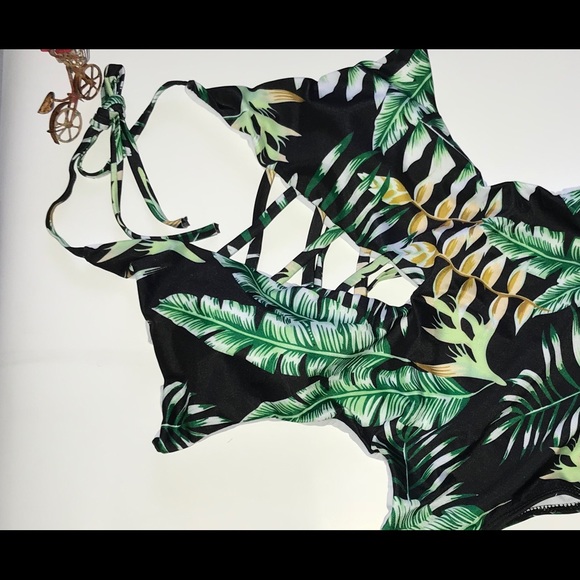 One piece swimsuit vibrant green color - Picture 4 of 6